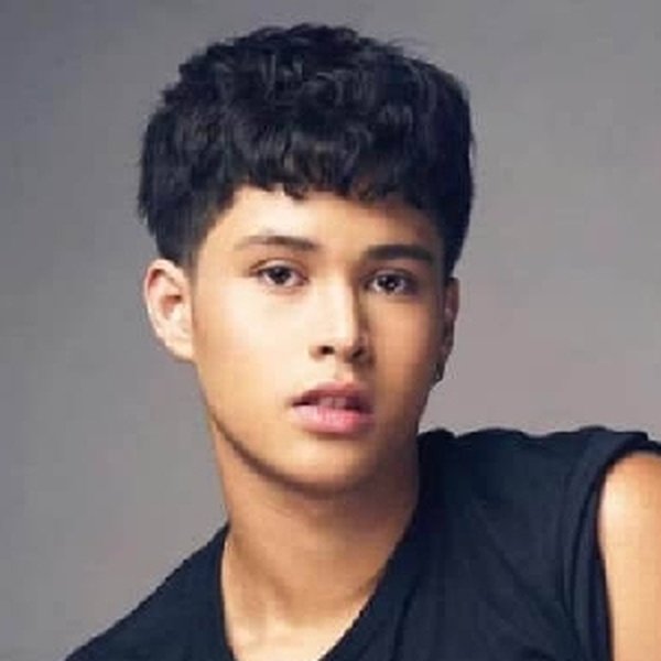 Kyle Echarri