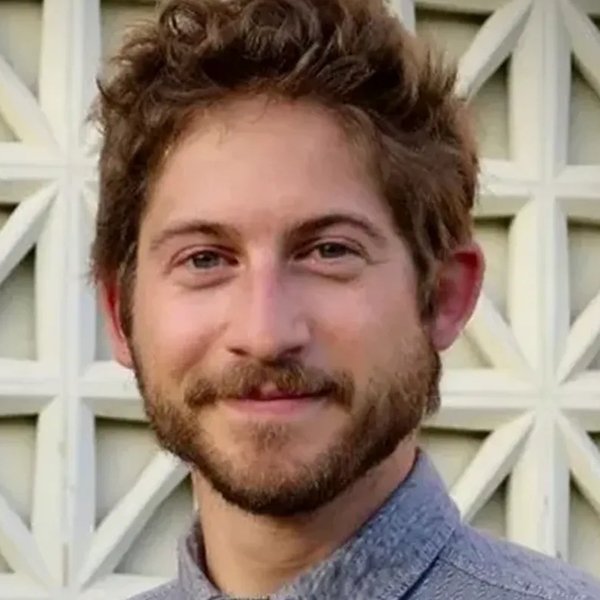 Alex D. Linz