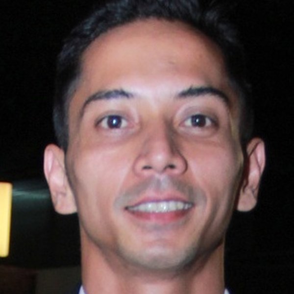 Fauzi Baadila