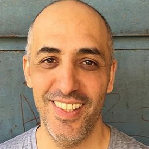 Hakim Romatif