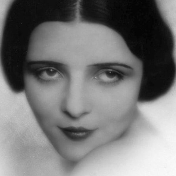 Mona Maris