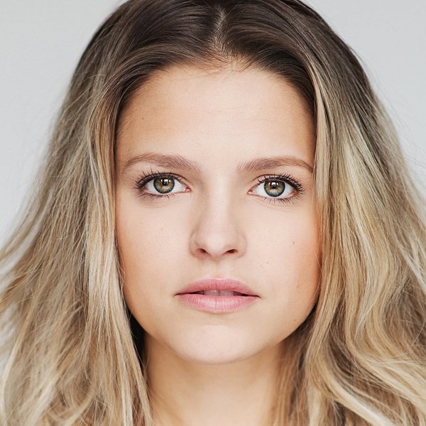 Sarah-Jeanne Labrosse