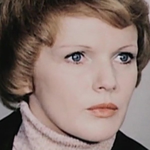 Angelika Waller