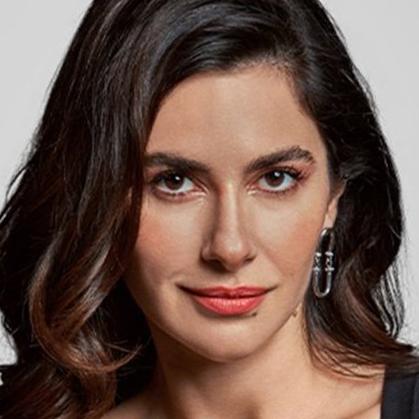 Nesrin Cavadzade