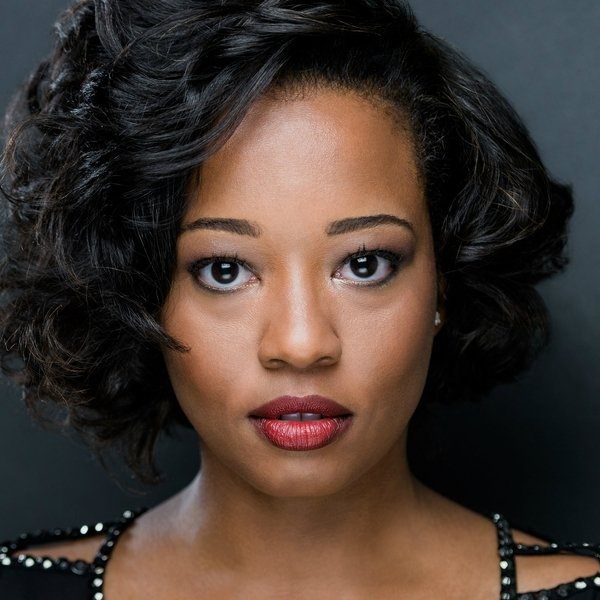 Venus DeMilo Thomas