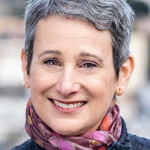 Renée Lertzman