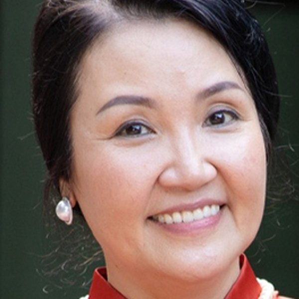 Ngân Quỳnh