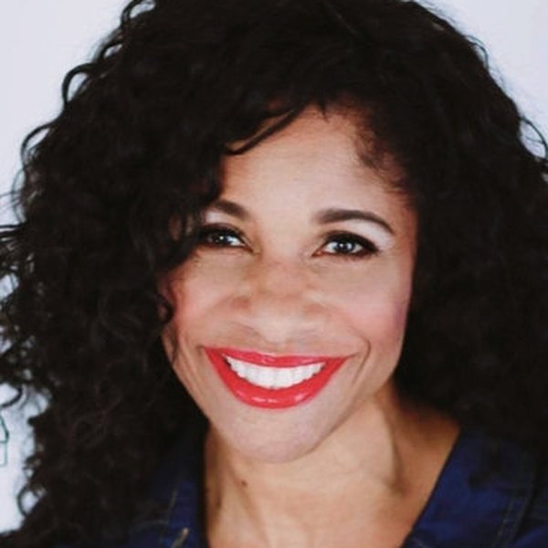 Suzanne Mari