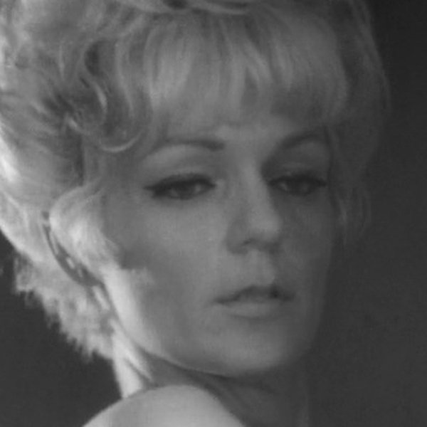 Eve Laurie