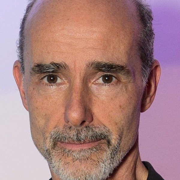 Finbar Lynch
