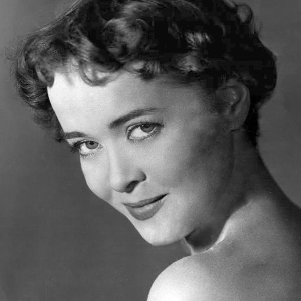 Joan McCracken
