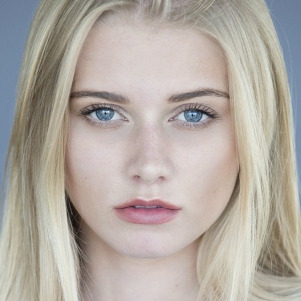 Alena Savostikova
