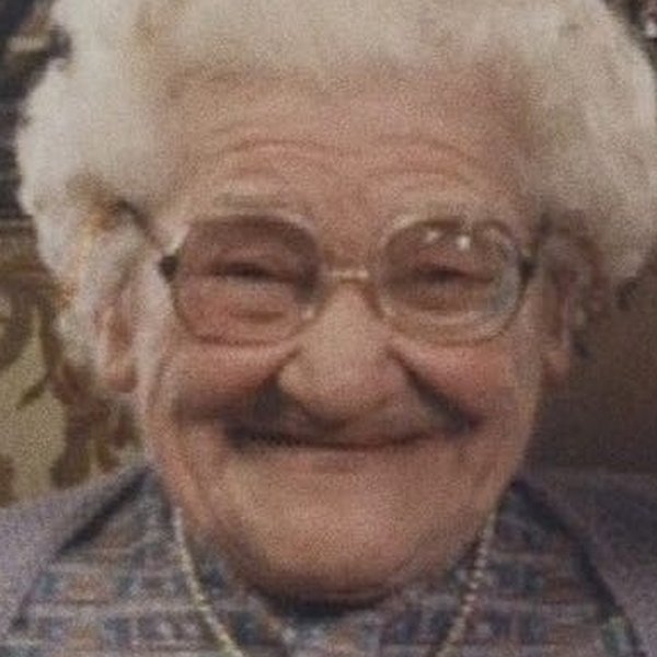 Marthe Jarnias