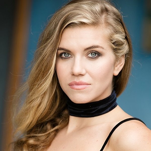 Shannon Dee