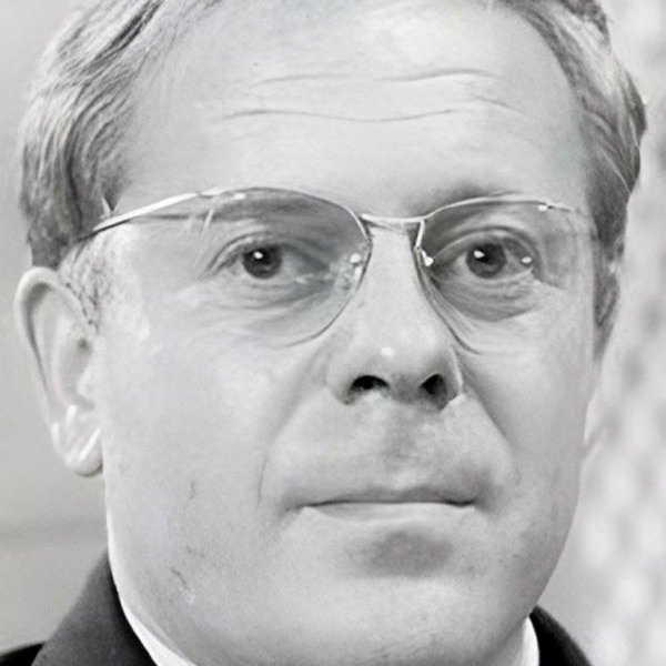 Aubrey Morris