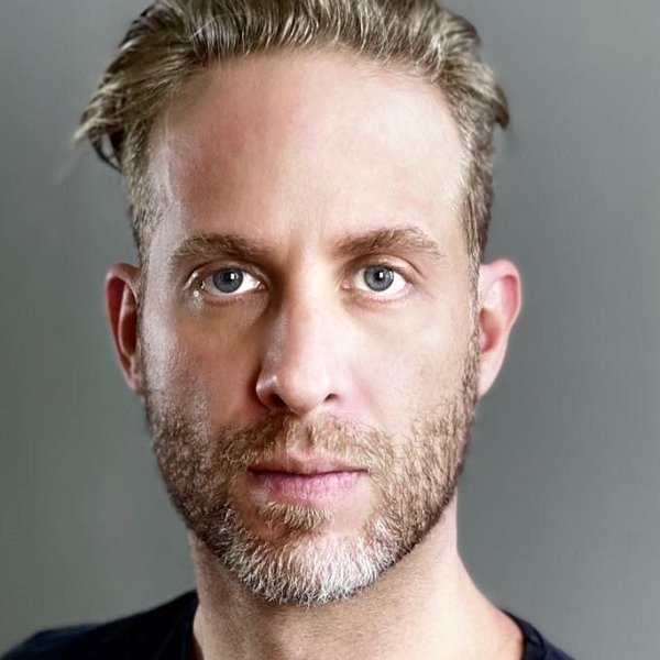 Jonathan Lev
