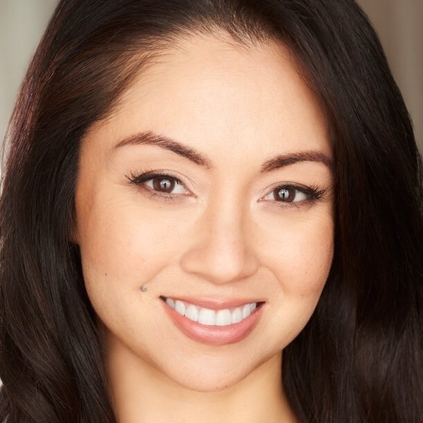 Cat Navarro Lee