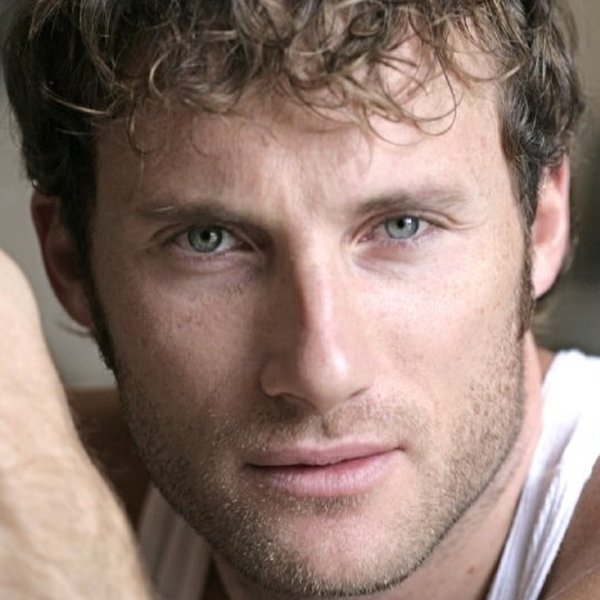 Christopher Stills