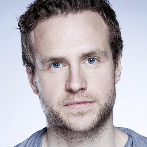 Rafe Spall