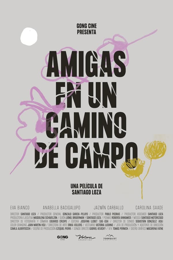 Amigas En Un Camino De Campo