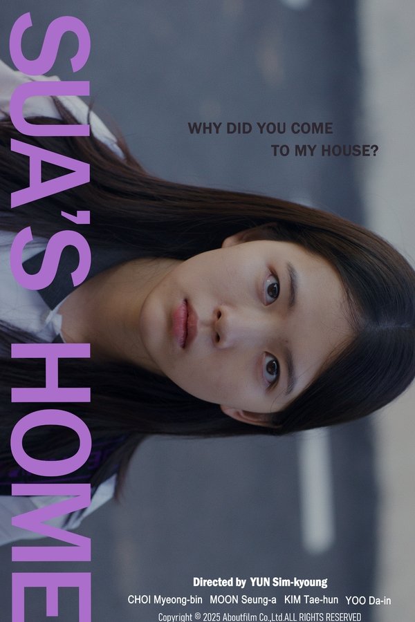 캐리어를 끄는 소녀