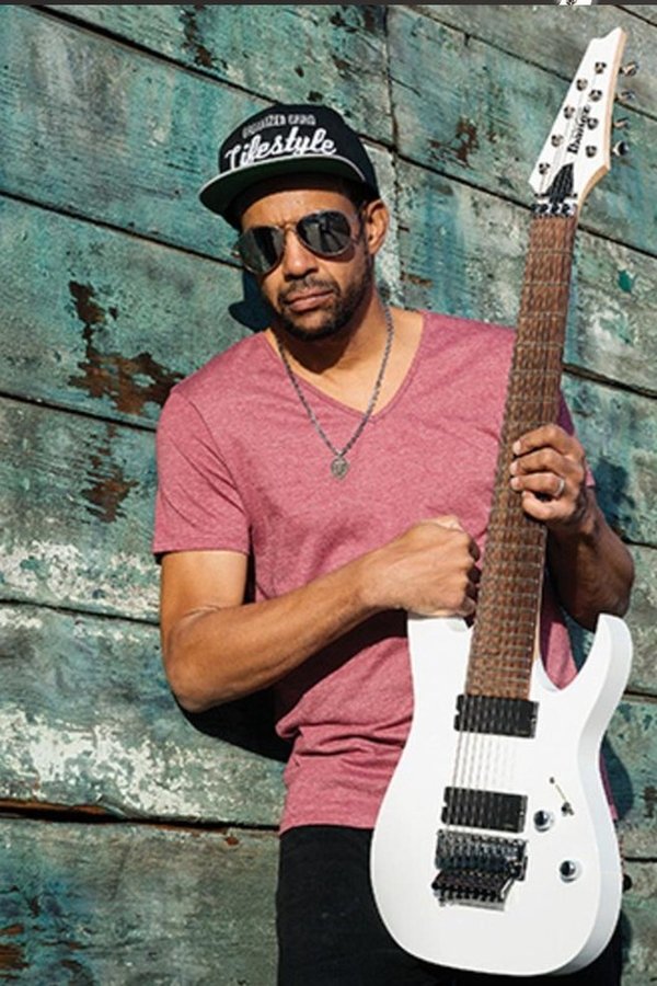 Tony MacAlpine And Band Perform "Tears Of Sahara" On EMGtv
