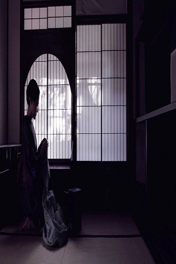 Tanizaki Junichiro On Japanese Aesthetics - In Praise Of Shadows