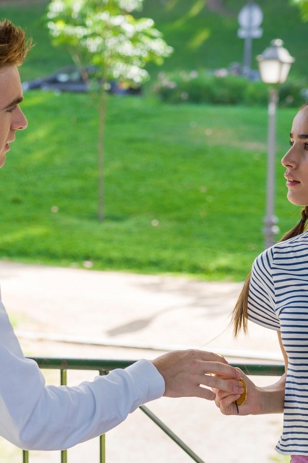 Ayla e i Mirror – S01E03 – Voci dal Passato