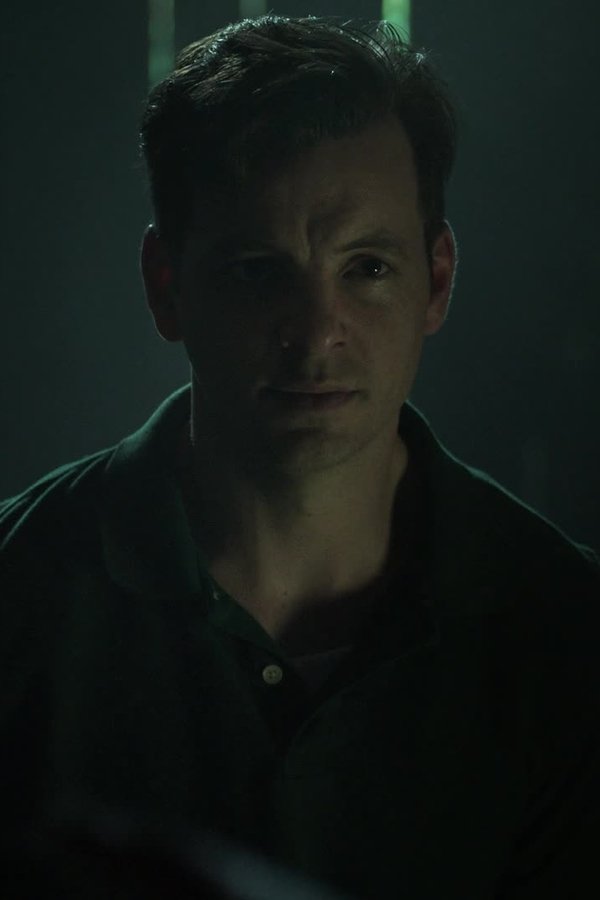 Manhunt – S02E09 – Non calpestarmi