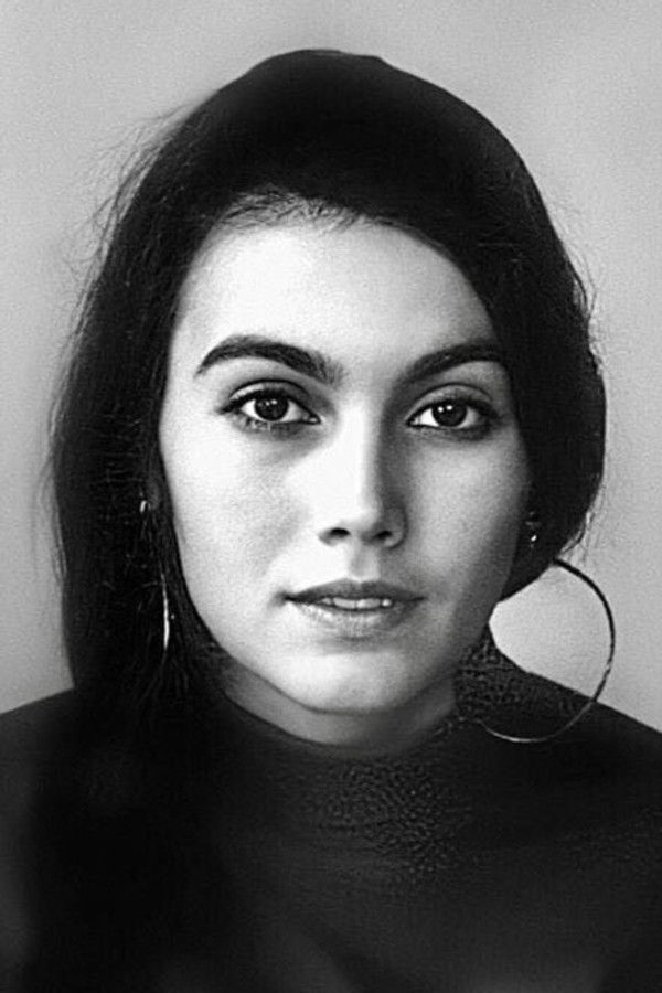 Emmylou Harris's headshot