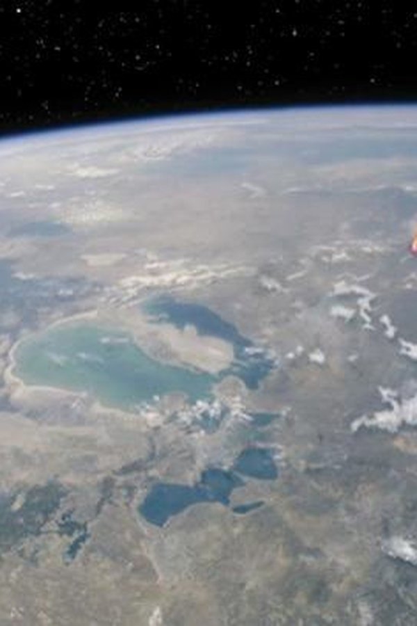 Enigmi alieni – S04E04 – UFO e mega disastri
