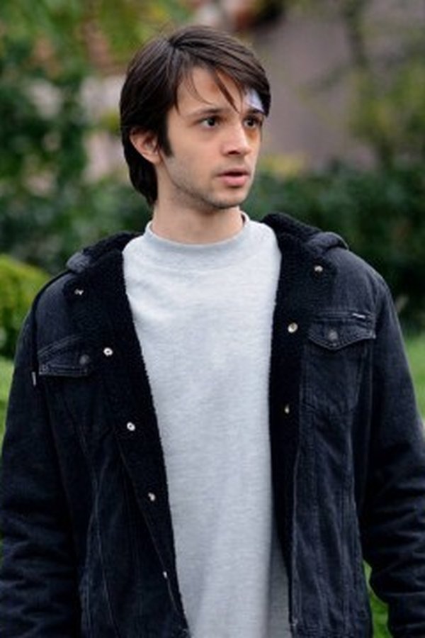 Segreti di famiglia – S01E06 – Episodio 6