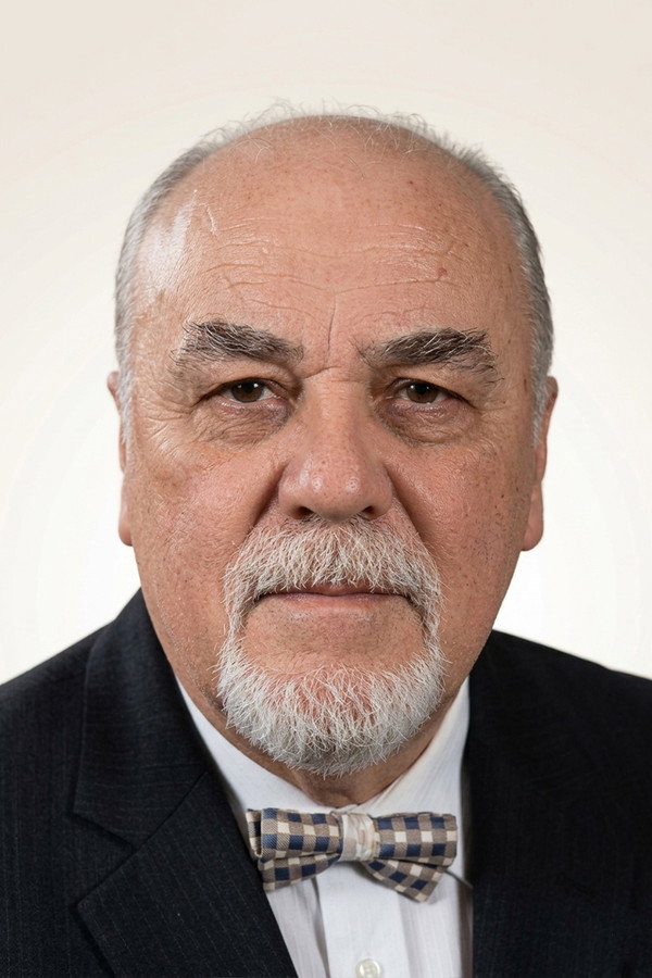 Sait Genay's headshot