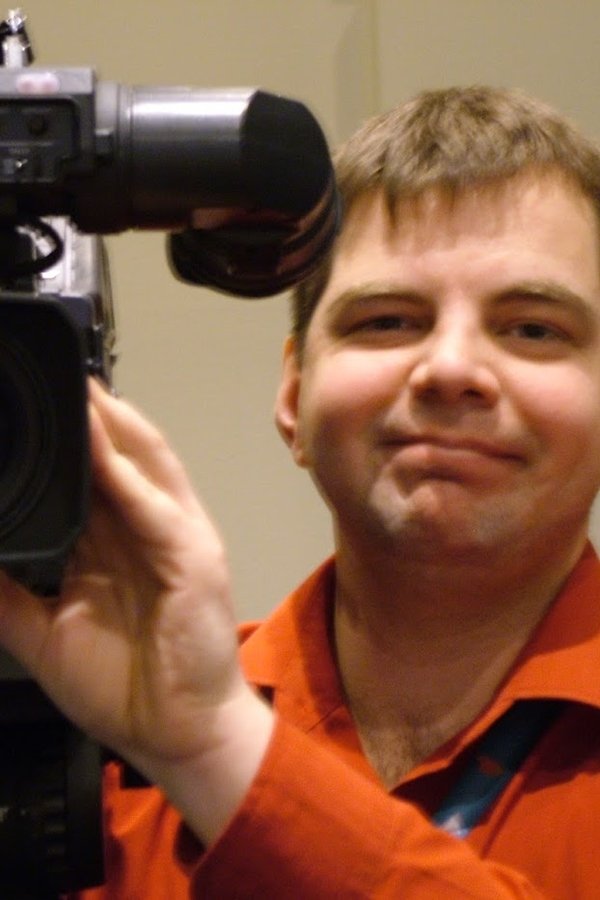 Honti Károly's headshot