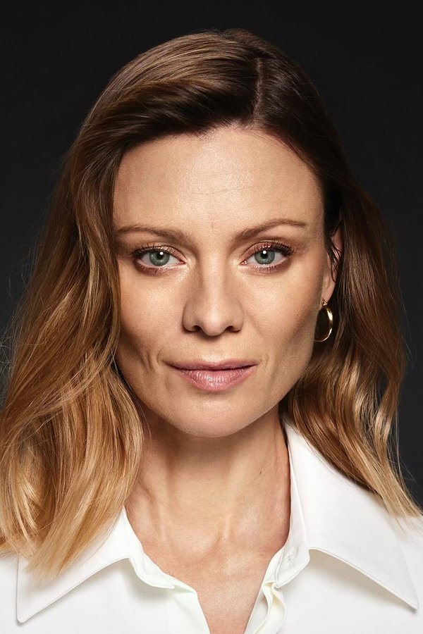 Magdalena Boczarska's headshot
