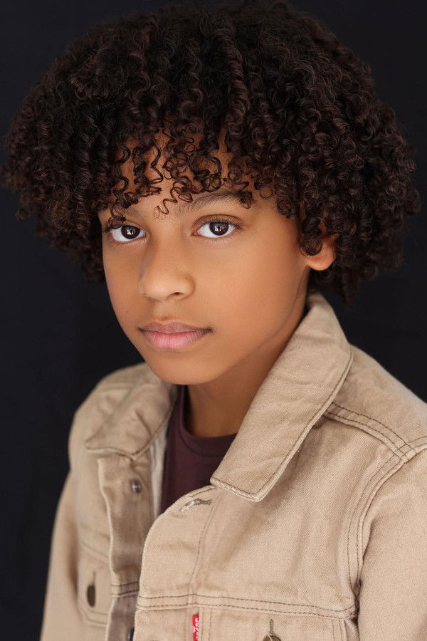 Juliano Krue Valdi's headshot