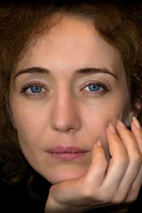 Anna German's headshot