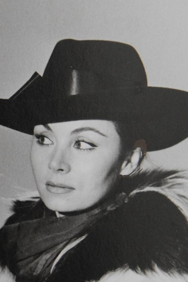Oja Kodar's headshot