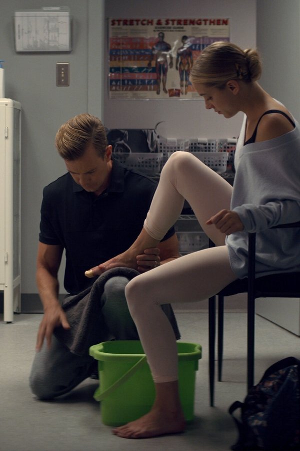 Tiny Pretty Things – S01E02 – Episodio 2