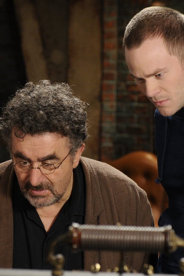 Warehouse 13 – S03E07 – Passato imperfetto