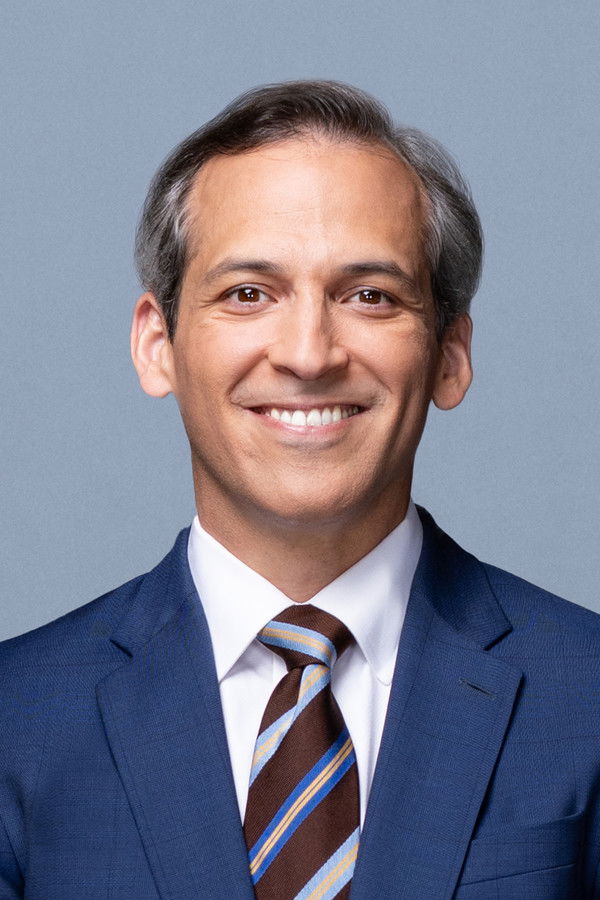 Nick Schifrin's headshot