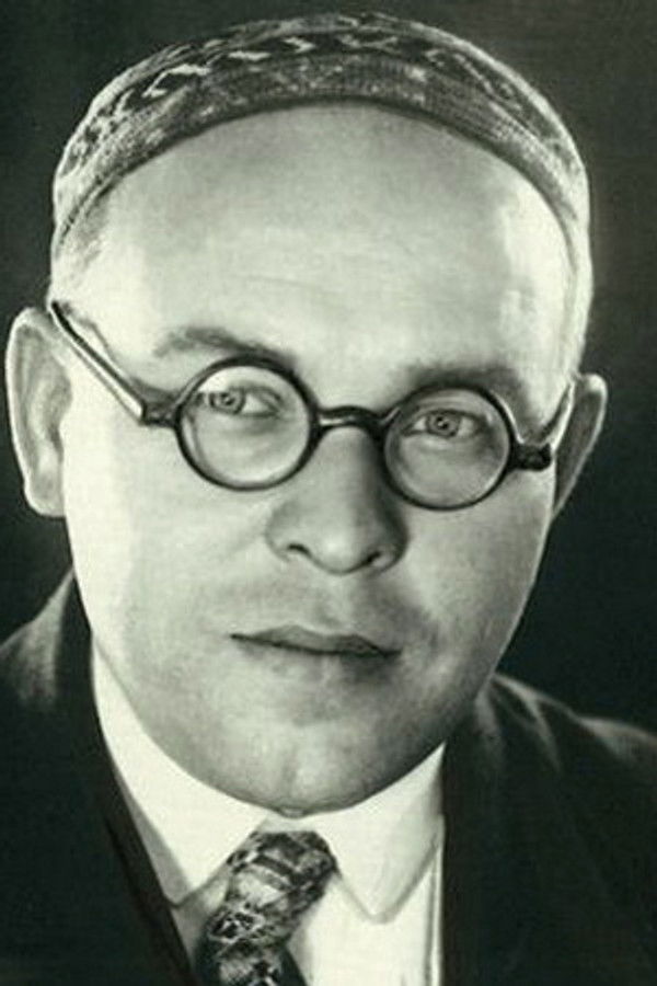 Boris Baykov's headshot