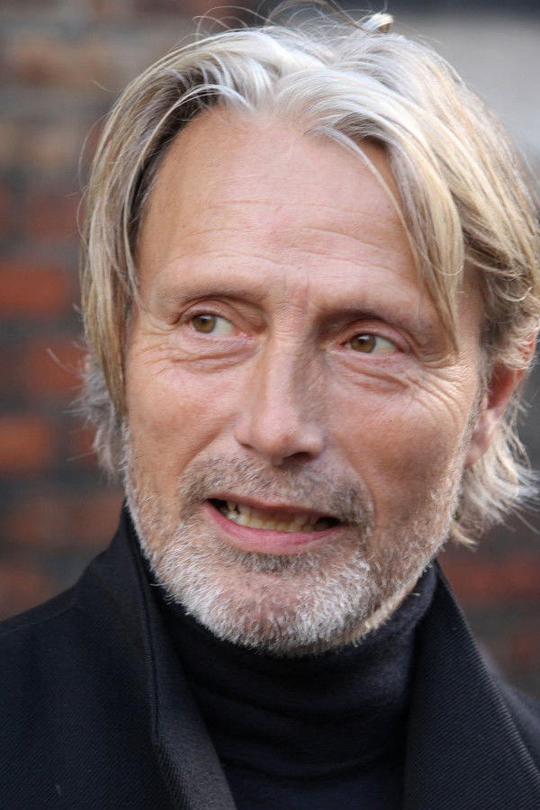 Mads Mikkelsen's headshot