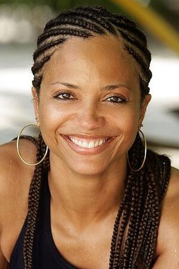 Sundra Oakley's headshot