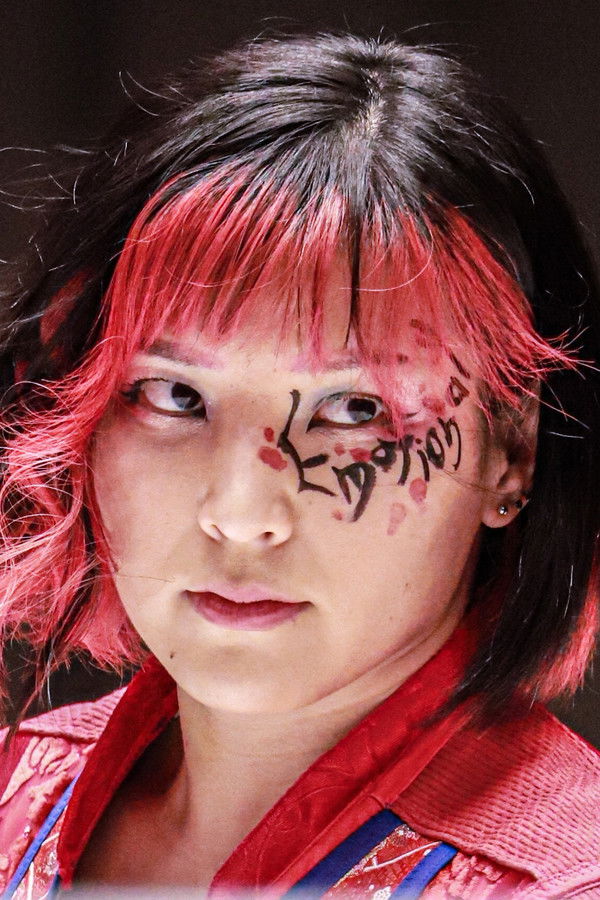 Hikaru Shida's headshot