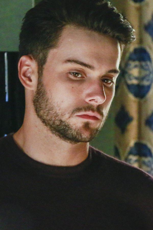 Le regole del delitto perfetto – S02E04 – Le galline si eliminano