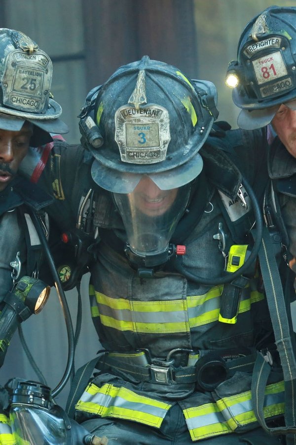 Chicago Fire – S02E01 – Problemi di bilancio