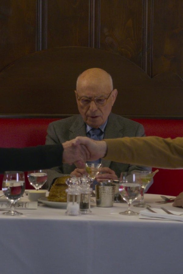 Il metodo Kominsky – S01E05 – Capitolo 5: Spunta un agente
