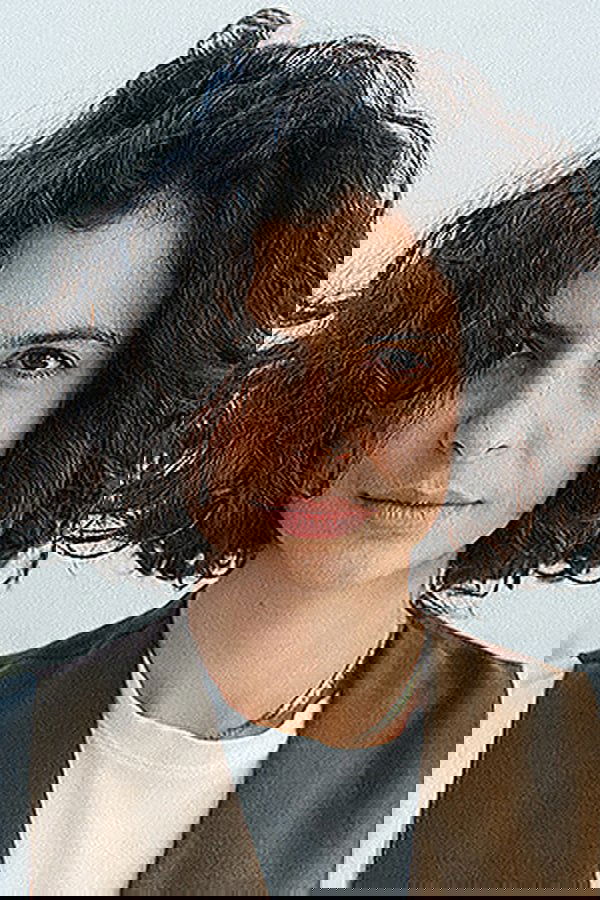 Julia Anquier