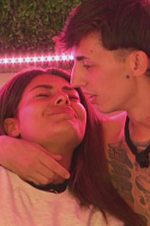 Italia Shore – S01E03 – Because the Night